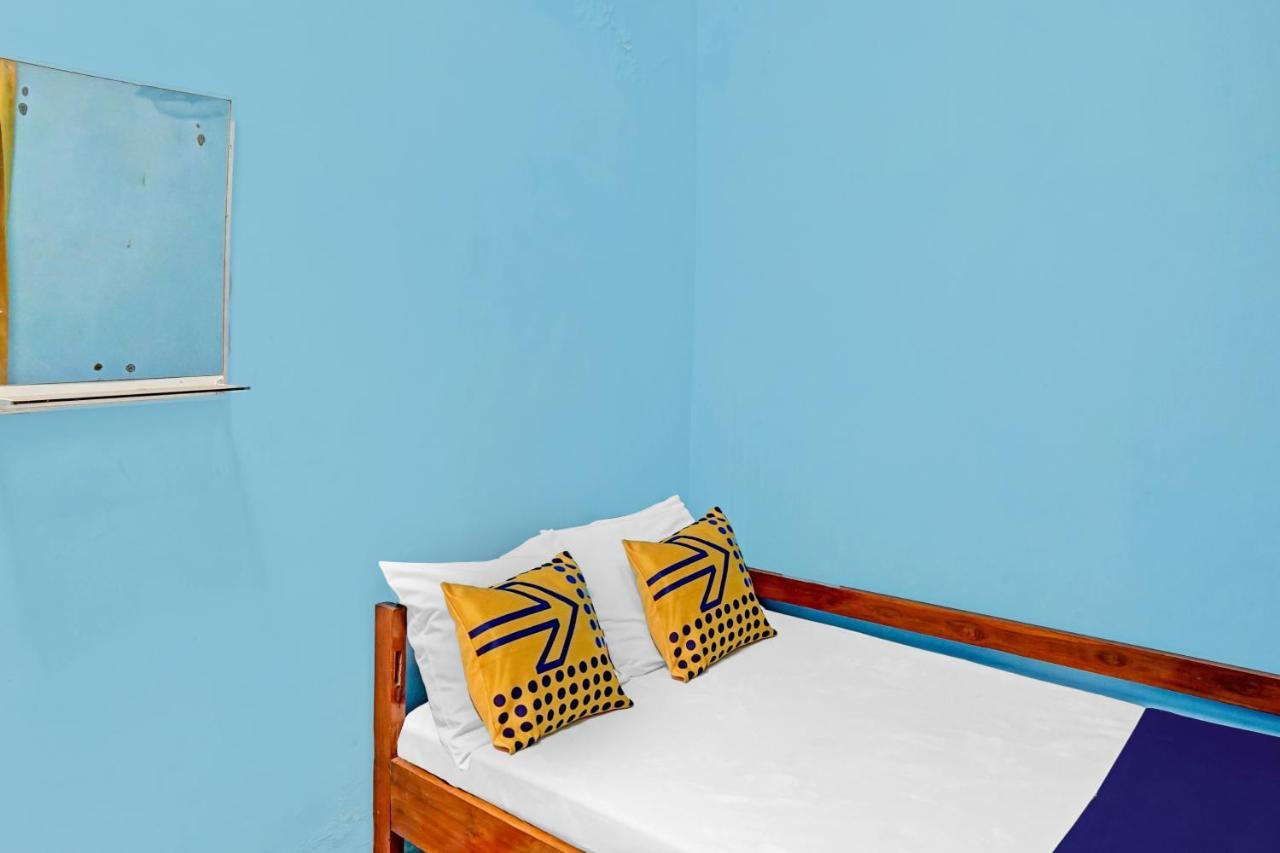 Oyo 90729 Sekar Guest House Jembel エクステリア 写真